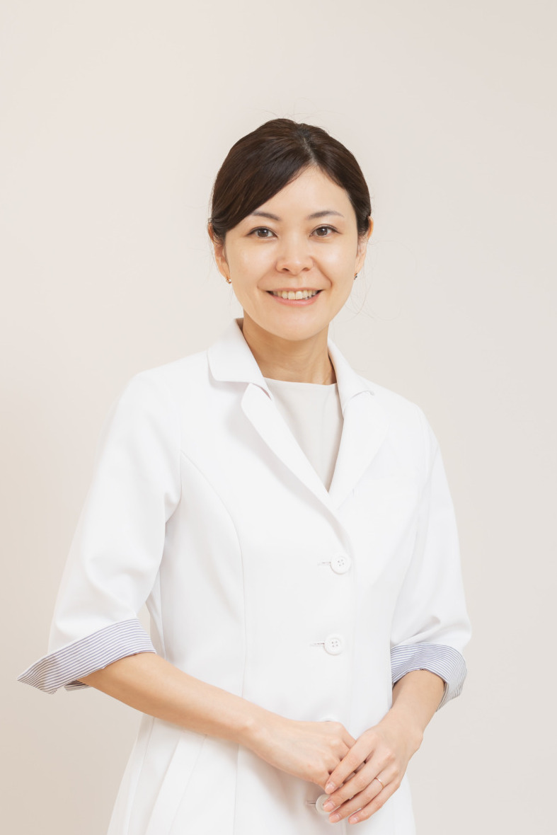 院長菊澤 亜夕子
